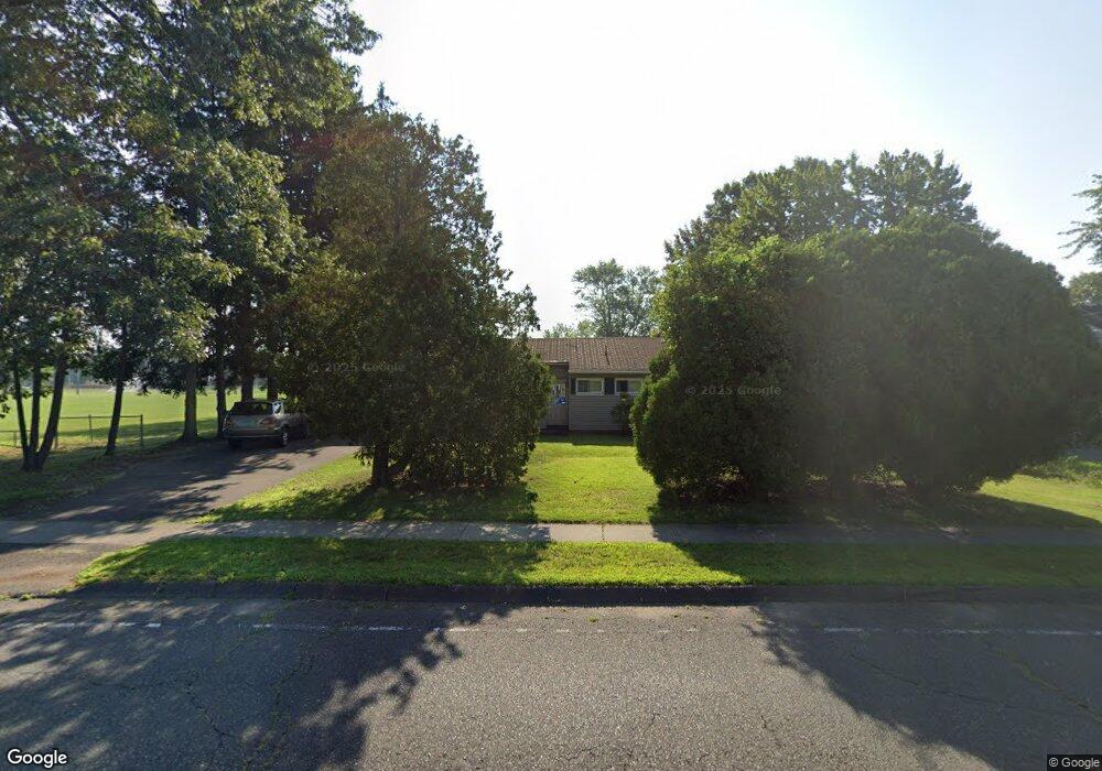190 Southwest Ave, Windsor Locks, CT 06096 - photo 1