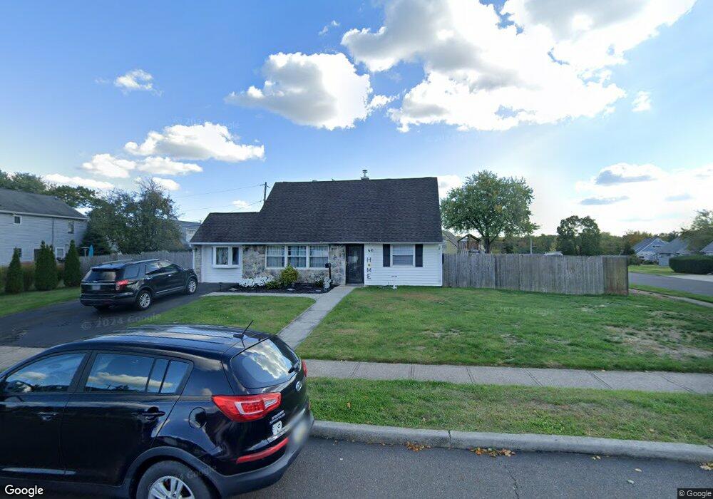 46 Upland Rd, Levittown, PA 19056 - photo 1