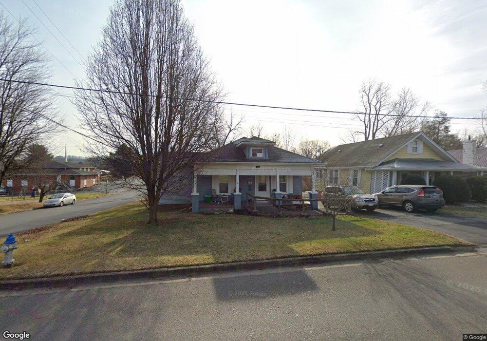 1416 E Unaka Ave, Johnson City, TN 37601 - photo 1