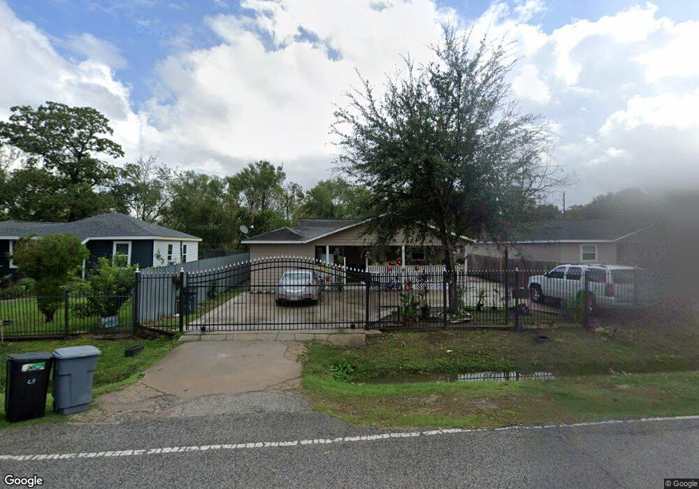 11910 Comet Dr, Houston, TX 77086 - photo 1