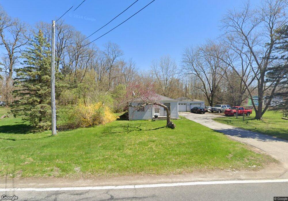 412 Sandow Rd, Midland, MI 48640 - photo 1