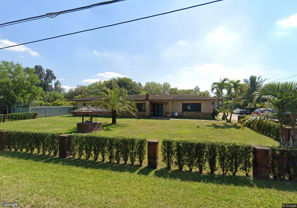 7412 SW 39th St, Davie, FL 33314 - photo 1