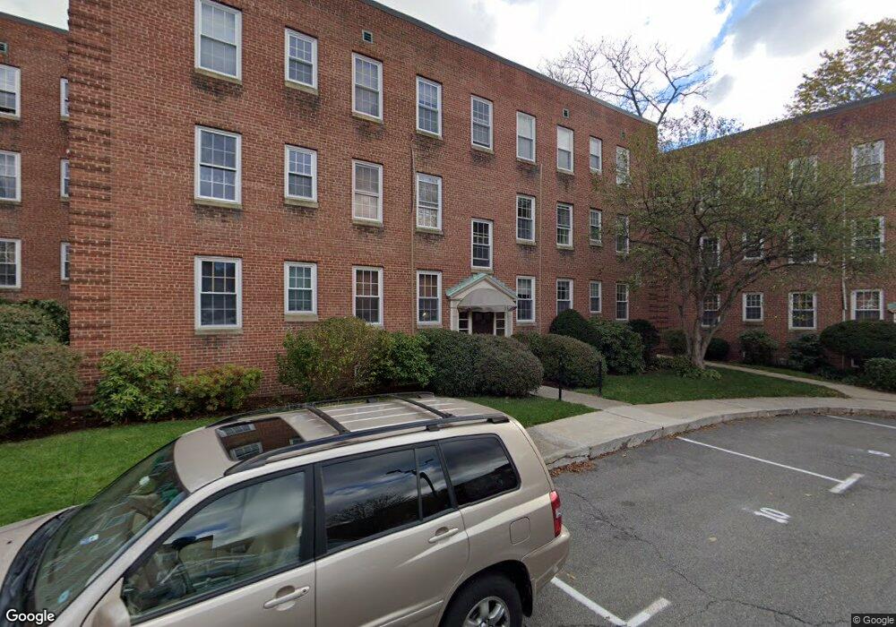 25 Englewood Ave unit 6, Brookline, MA 02445 - photo 1