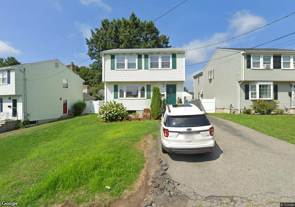 18 Milner St unit 18, Waltham, MA 02451 - photo 1