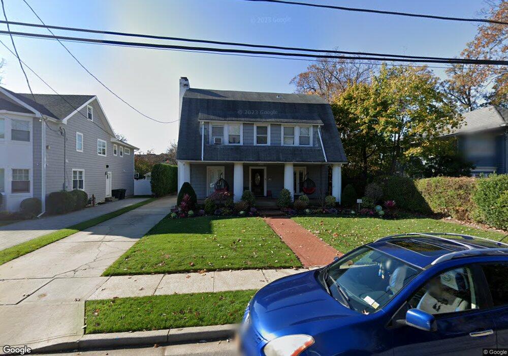 137 Park St, Woodmere, NY 11598 - photo 1