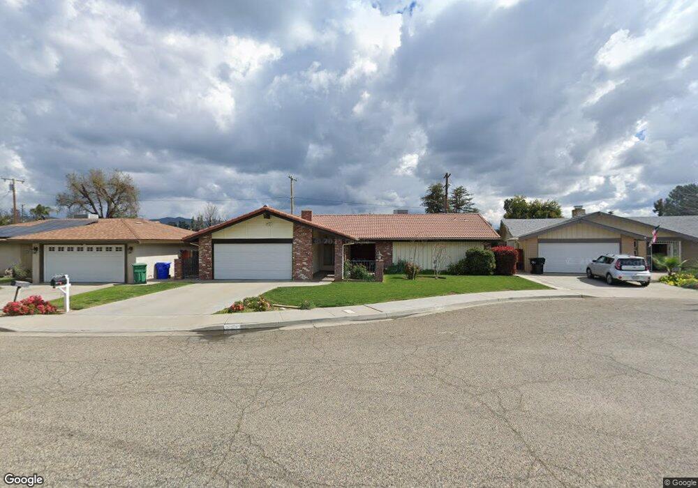 722 Carmelita St, Porterville, CA 93257 - photo 1