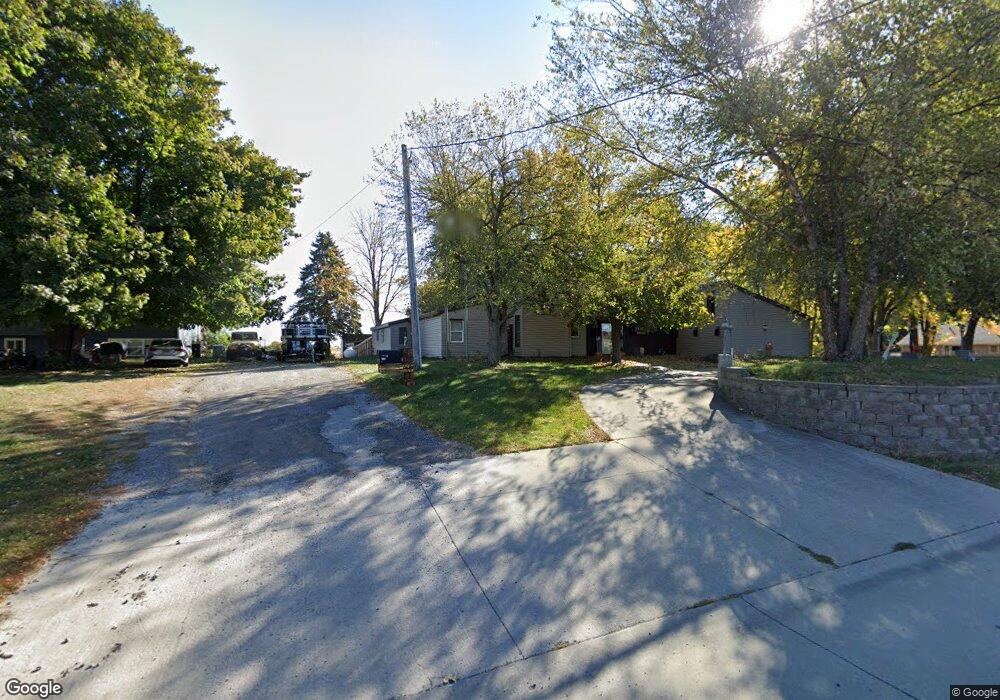 1100 E 19th St S, Newton, IA 50208 - photo 1