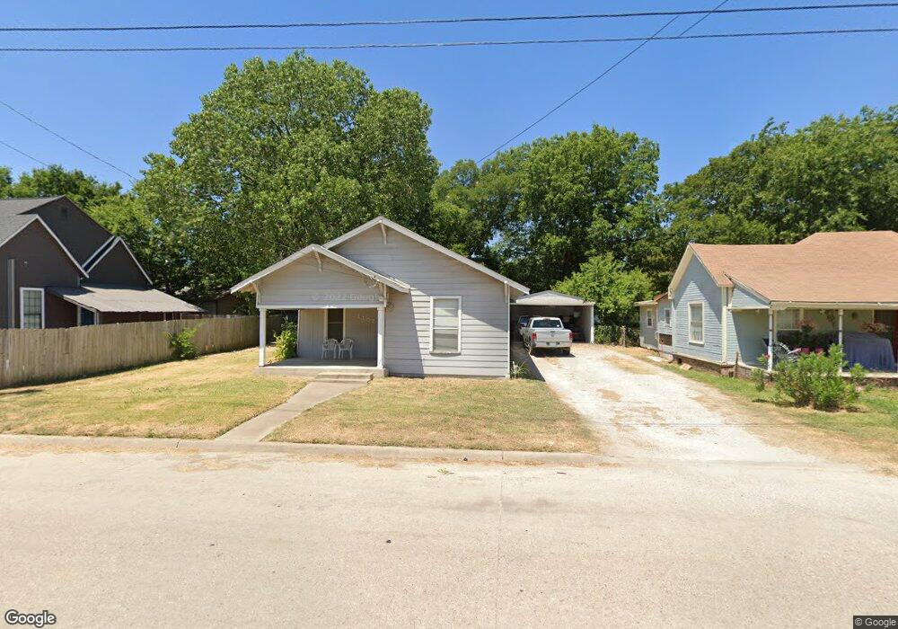 1107 N Dixon St, Gainesville, TX 76240 - photo 1