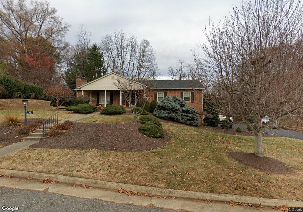 501 Victoria Dr, Staunton, VA 24401 - photo 1