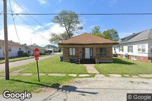611 S Emma St, Christopher, IL 62822