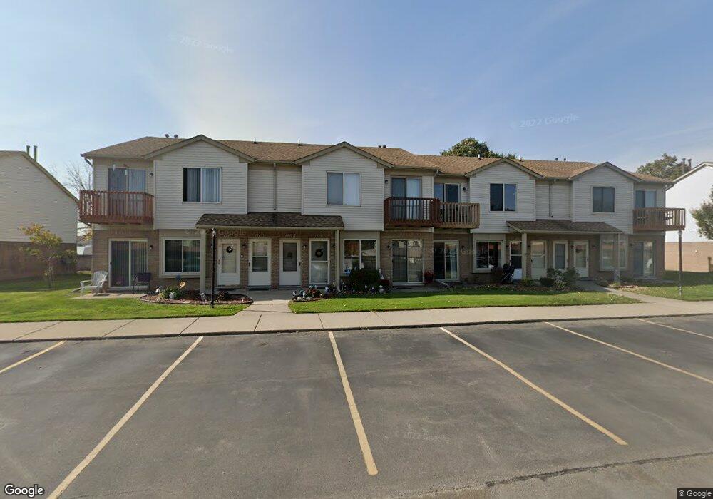 27749 Carini Villa St unit 21, Roseville, MI 48066 - photo 1