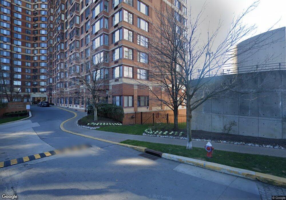 Palisades unit L1, Fort Lee, NJ 07024 - photo 1