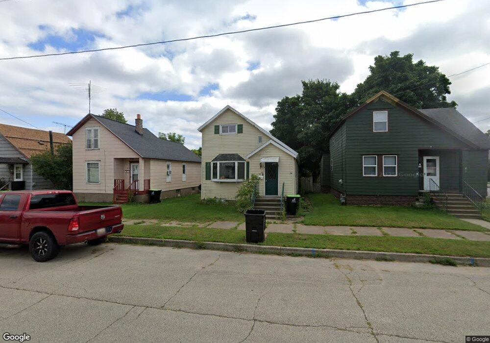 1117 17th Ave, Menominee, MI 49858 - photo 1