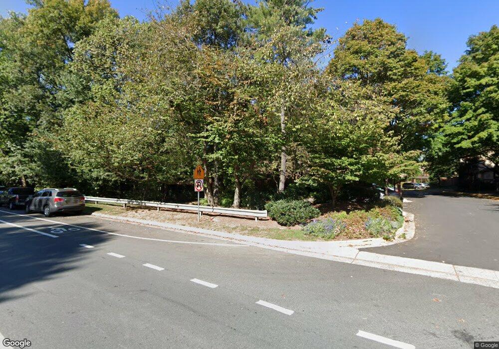 2044 Lakewinds Dr, Reston, VA 20191 - photo 1