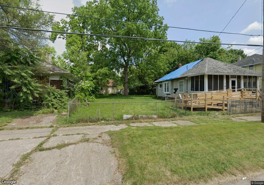 1733 Bennett Ave, Flint, MI 48506 - photo 1