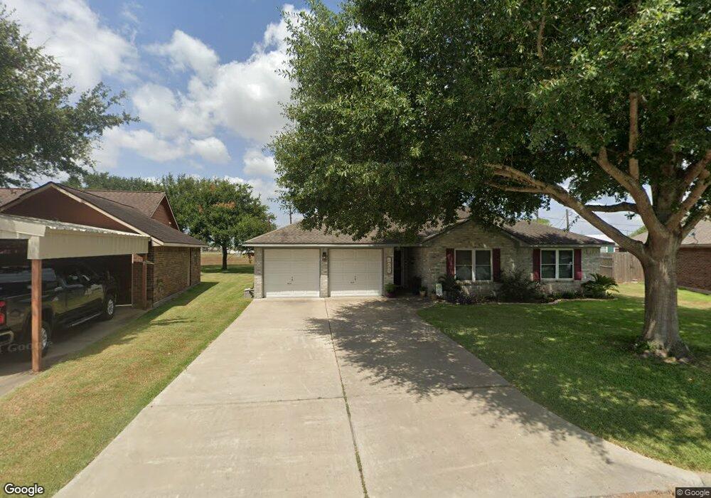 930 John Albert Dr, East Bernard, TX 77435 - photo 1