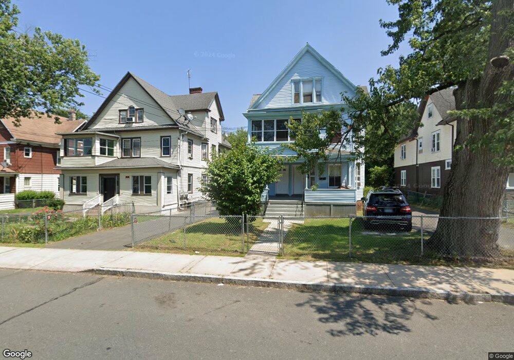 370 Sigourney St unit 372, Hartford, CT 06112 - photo 1