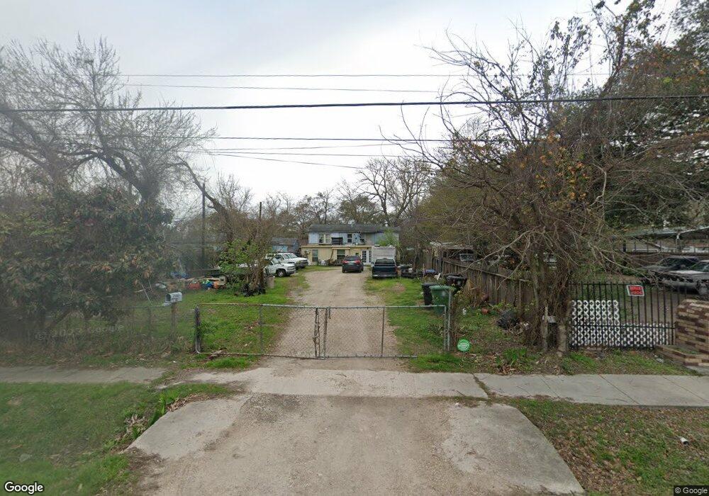 7807 Melrose St, Houston, TX 77022 - photo 1