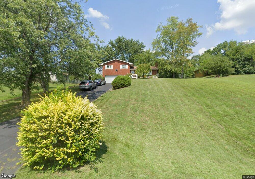 3272 Darracq Cir, Columbus, OH 43223 - photo 1