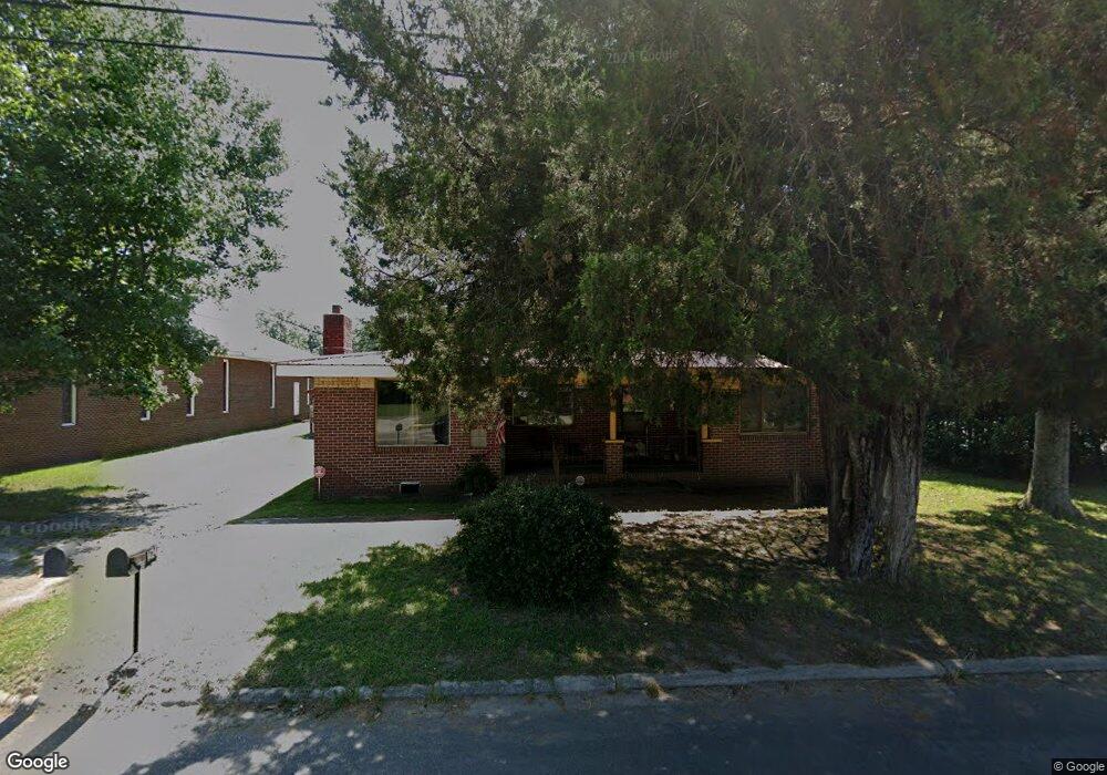 1124 S Caledonia Rd, Laurinburg, NC 28352 - photo 1