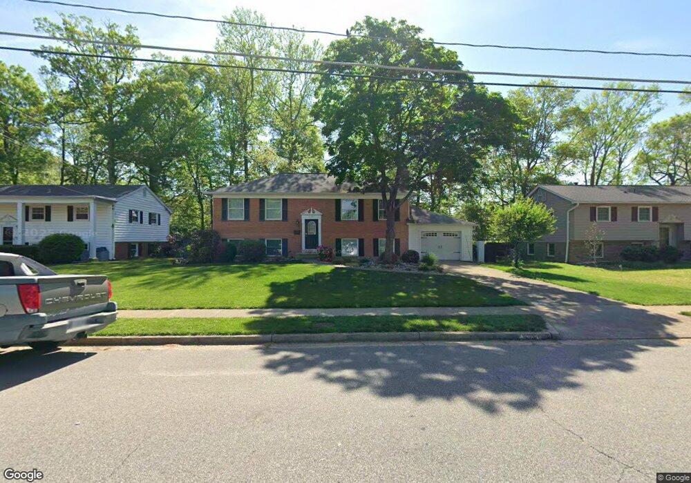 8331 Stockade Dr, Alexandria, VA 22308 - photo 1