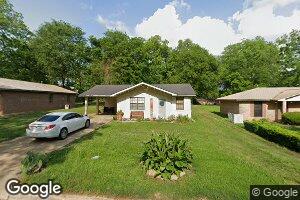 86 Clay, West Point, MI 39773