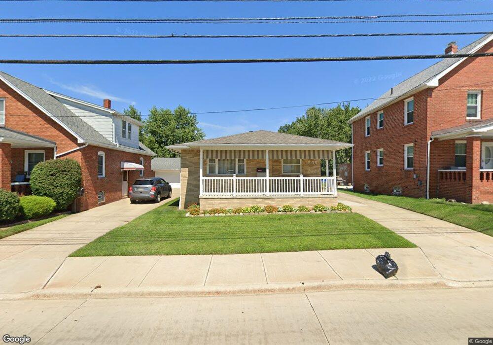 1535 Rockefeller Rd, Wickliffe, OH 44092 - photo 1