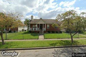 408 Elm Tree Ln, Lexington, KY 40508