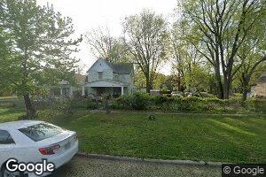304 SW Taylor St, Topeka, KS 66603