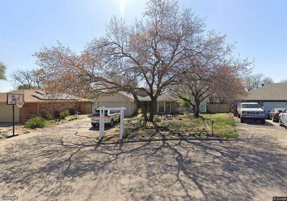 1211 Sheridan Ln, Cleburne, TX 76033 - photo 1