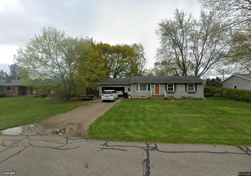 7817 Cloverhill Dr, Lansing, MI 48917 - photo 1