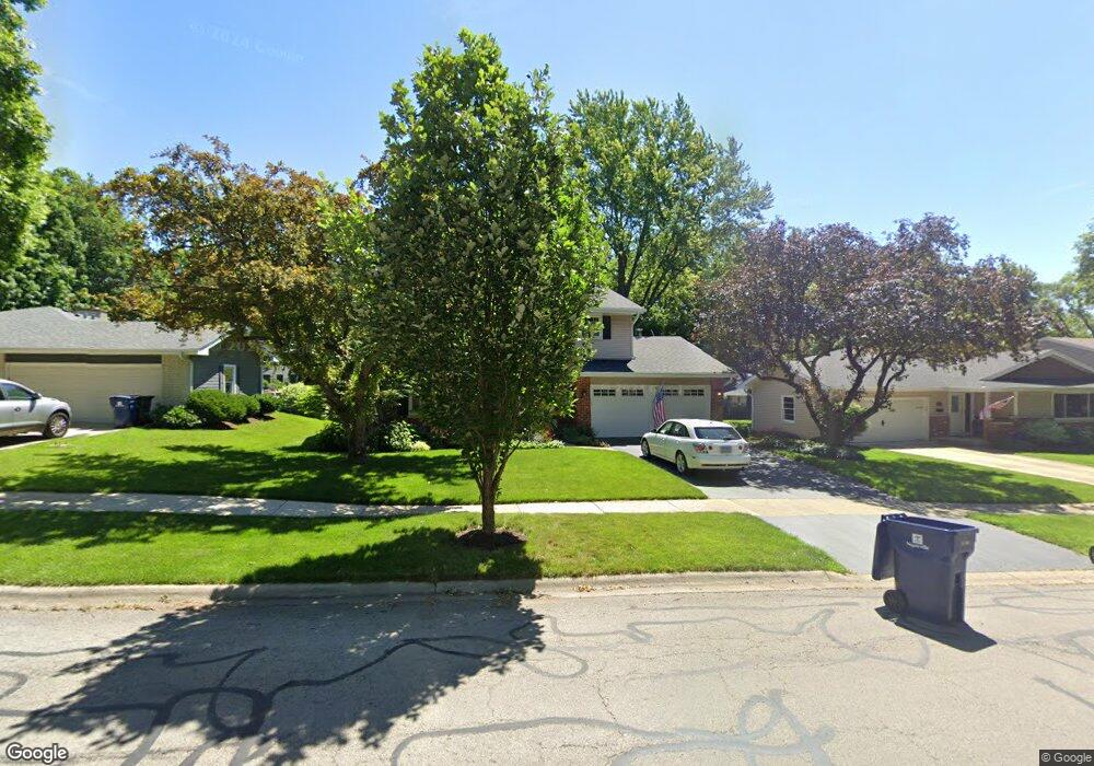 1520 Clyde Dr, Naperville, IL 60565 - photo 1