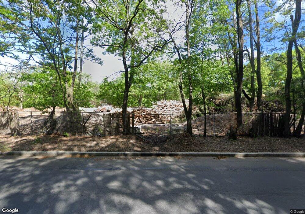 876 Bay St, Springfield, MA 01109 - photo 1