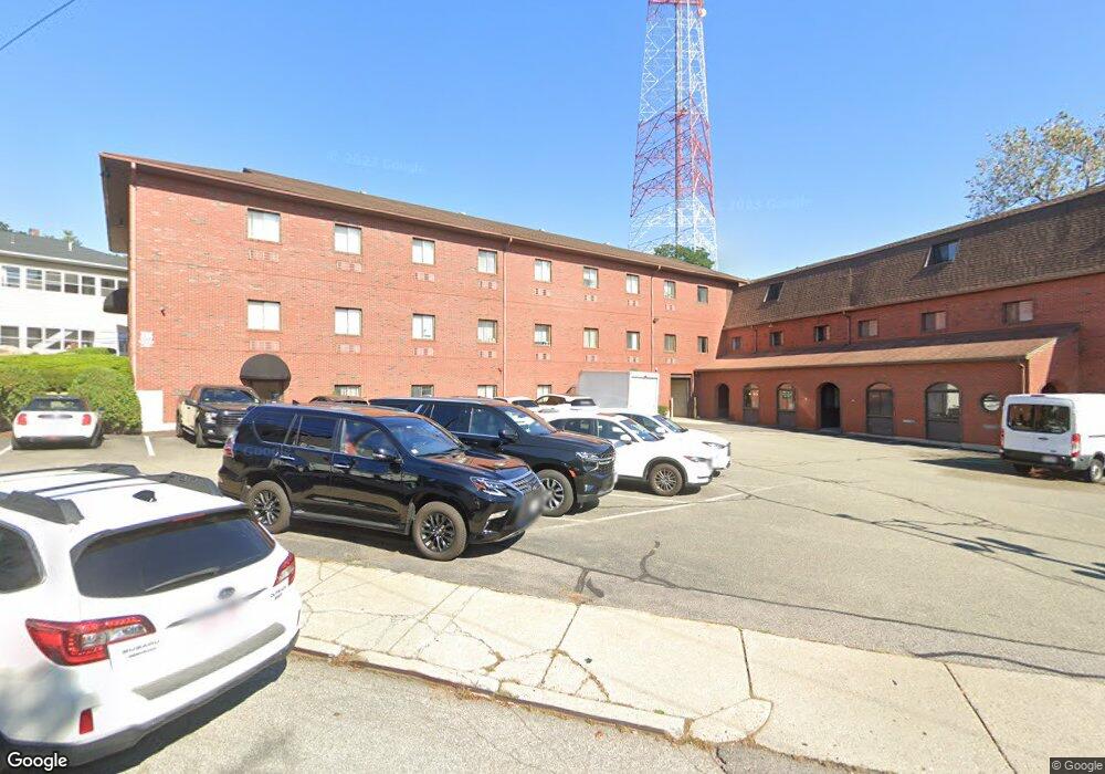 48 Mechanic St unit 1, Newton, MA 02464 - photo 1