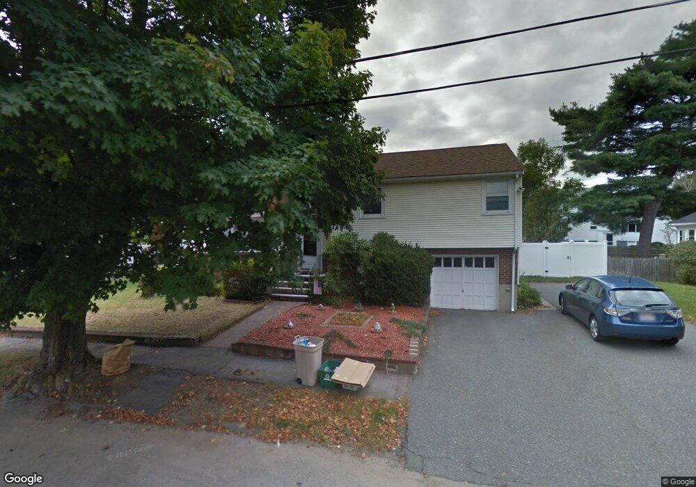 11 Quentin St, Milton, MA 02186 - photo 1