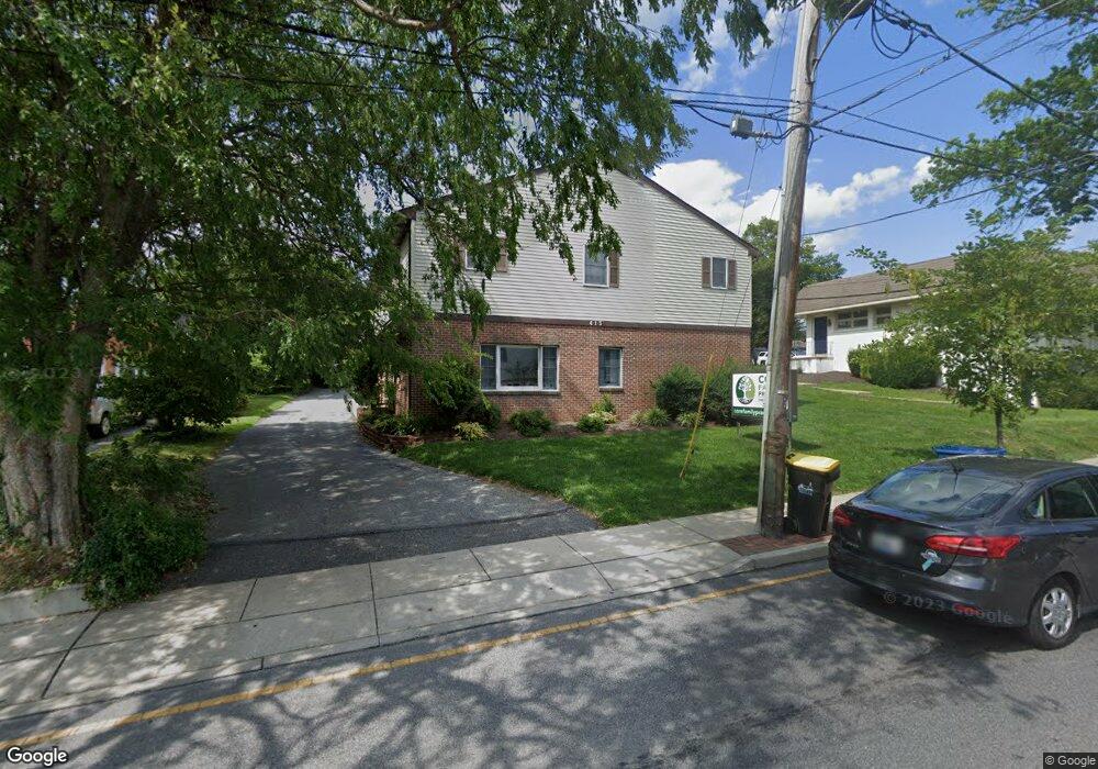 413 W Cypress St, Kennett Square, PA 19348 - photo 1