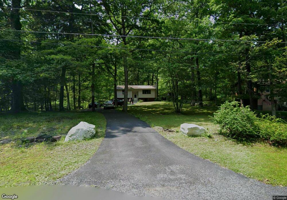 108 Porcupine Ct, Bushkill, PA 18324 - photo 1