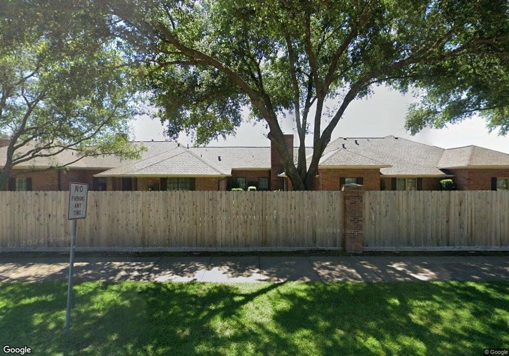 207B Skyview Terrace unit 102, Friendswood, TX 77546 - photo 1
