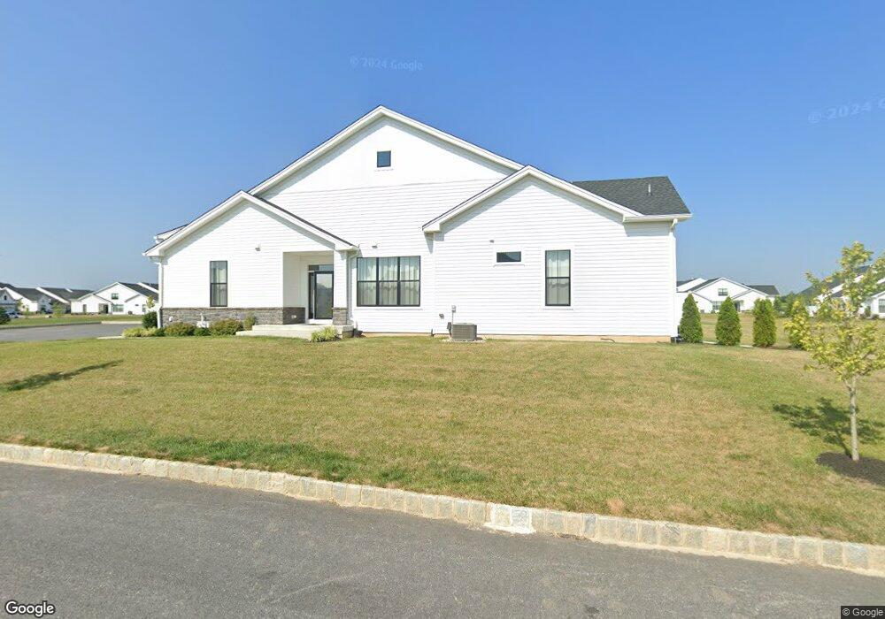 6955 Maple Dr, Bath, PA 18014 - photo 1