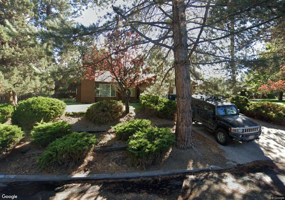 2920 NE Lotno Dr, Bend, OR 97701 - photo 1