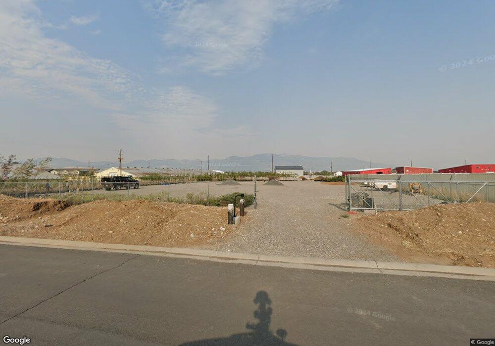 228 S 1720 E unit 1, Hyrum, UT 84319 - photo 1