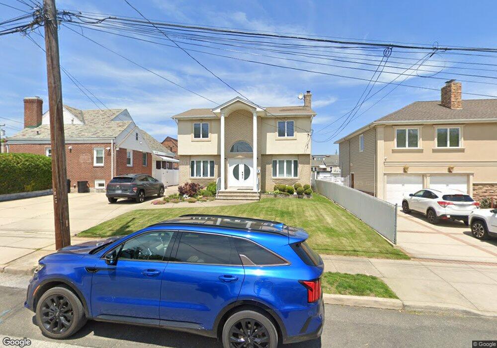 872 Gabriel Ave, Franklin Square, NY 11010 - photo 1