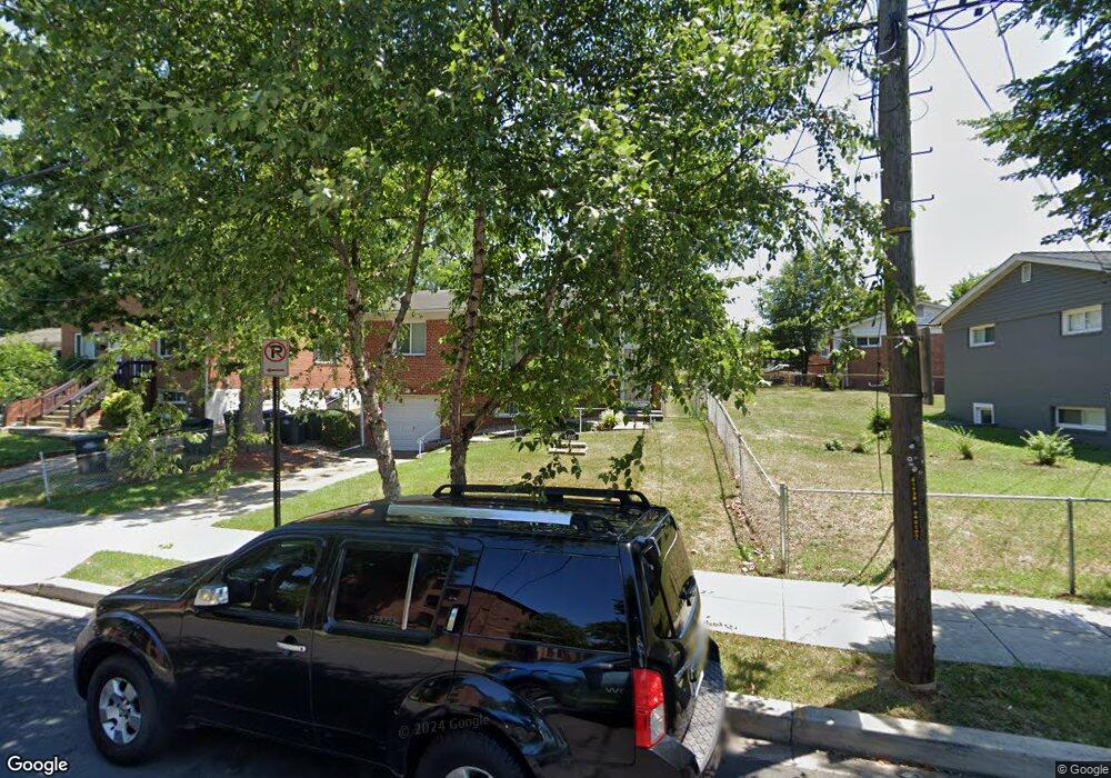 4405 G St SE, Washington, DC 20019 - photo 1