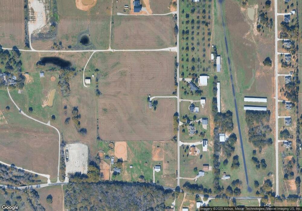 301 Mcvoid Rd, Springtown, TX 76082 - photo 1