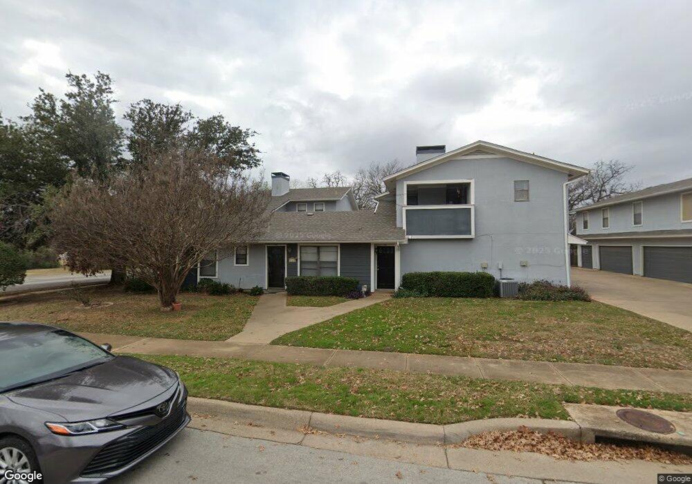 603 Ridgeline Dr, Hurst, TX 76053 - photo 1