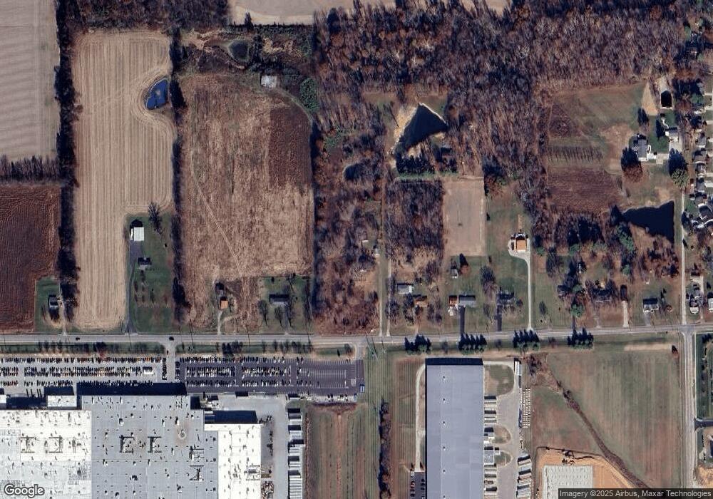 2280 W Deaver Rd, Columbus, IN 47201 - photo 1