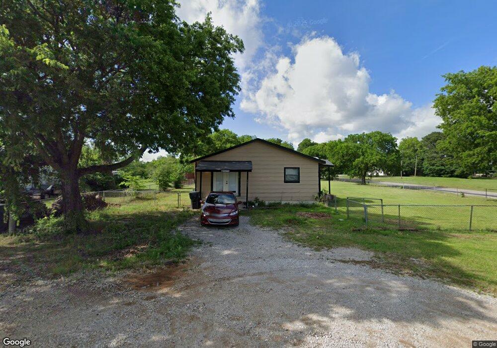 1421 2nd Ave NE, Ardmore, OK 73401 - photo 1