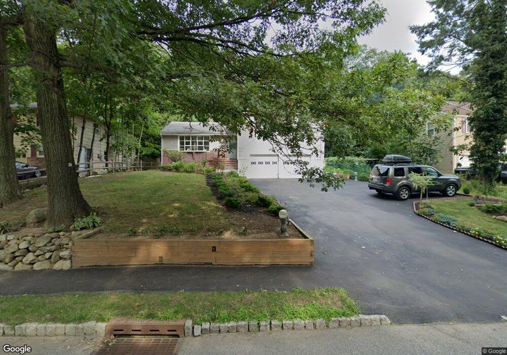 84 N Livingston Ave, Livingston, NJ 07039 - photo 1