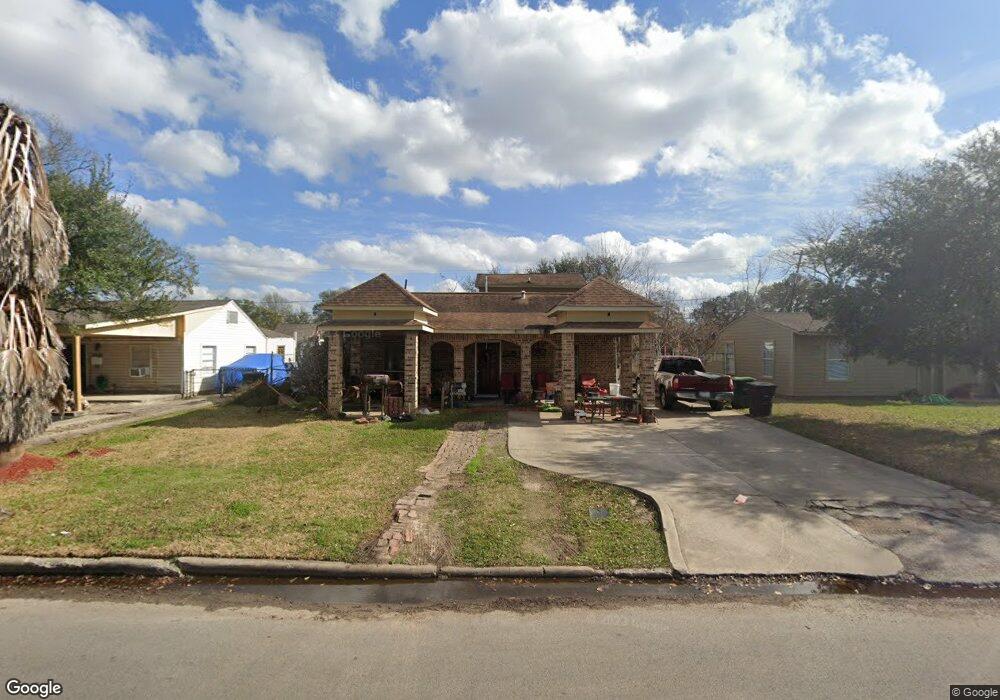 7622 Arnim St, Houston, TX 77087 - photo 1