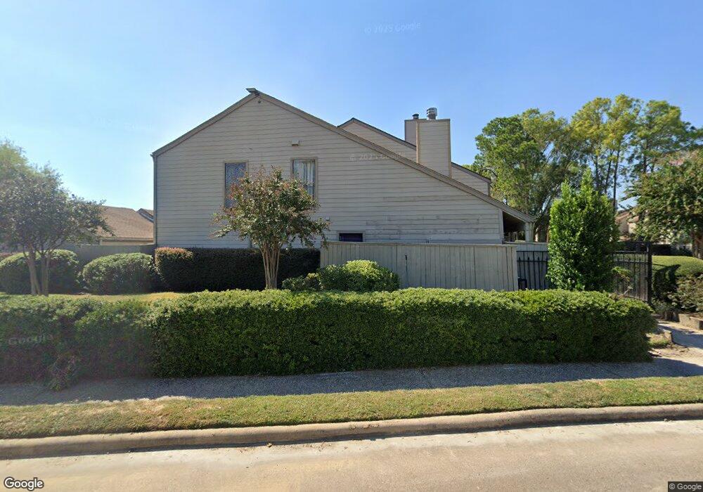 1021 Country Place Dr unit 1021, Houston, TX 77079 - photo 1